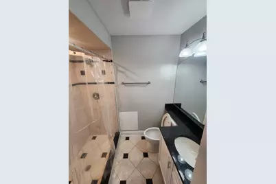 [Address not provided], Hoffman Estates, IL 60169 - Photo 11