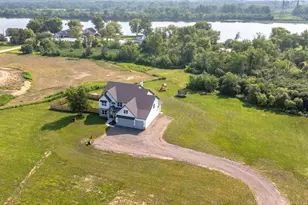 6256 N Dresden Rd, Morris, IL 60450 - Photo 3