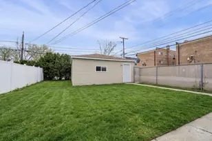 7845 S Kilpatrick Ave, Chicago, IL 60652 - Photo 17