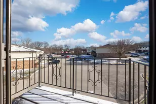 125 Willows Edge Ct, Willow Springs, IL 60480 - Photo 13