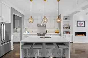 1616 N Hamlin Ave, Chicago, IL 60647 - Photo 7