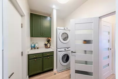 145 N Elmwood Avenue, Wood Dale, IL 60191 - Photo 15