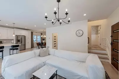 145 N Elmwood Avenue, Wood Dale, IL 60191 - Photo 5