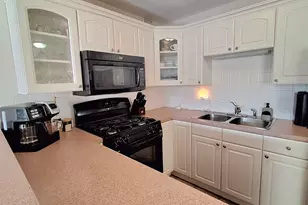 2211 S Stewart Ave, Lombard, IL 60148 - Photo 5