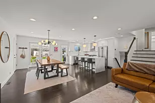 671 Hazel Ct, Roselle, IL 60172 - Photo 9