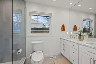 671 Hazel Ct, Roselle, IL 60172 - Photo 29