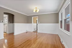 4536 W 100th Pl, Oak Lawn, IL 60453 - Photo 7