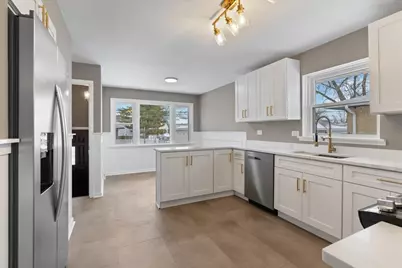 4536 W 100th Place, Oak Lawn, IL 60453 - Photo 9