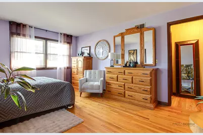 2042 S Goebbert Road, Arlington Heights, IL 60005 - Photo 23