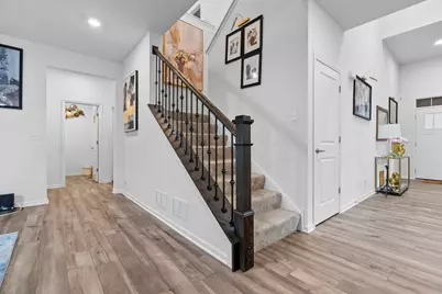 668 Braemore Lane, Yorkville, IL 60560 - Photo 3