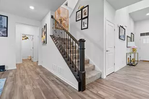 668 Braemore Lane, Yorkville, IL 60560 - Photo 3