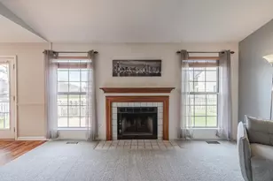 176 Jefferson Ln, Streamwood, IL 60107 - Photo 11