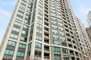 130 N Garland Ct, Chicago, IL 60602 - Photo 1