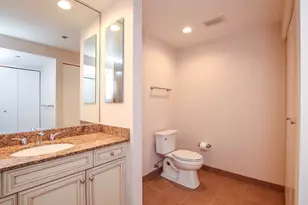 130 N Garland Ct, Chicago, IL 60602 - Photo 17