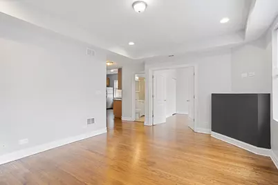 2015 W Jarvis Avenue #2, Chicago, IL 60645 - Photo 5
