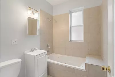 2015 W Jarvis Avenue #2, Chicago, IL 60645 - Photo 11