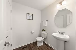 2534 Leander Ct, Woodridge, IL 60517 - Photo 13