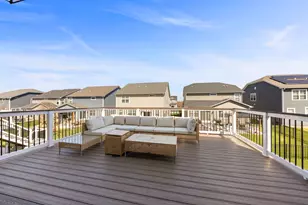 2534 Leander Ct, Woodridge, IL 60517 - Photo 9