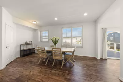 2534 Leander Court, Woodridge, IL 60517 - Photo 7