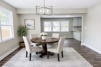 711 Woodhollow Lane, Buffalo Grove, IL 60089 - Photo 15