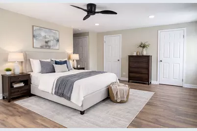 711 Woodhollow Lane, Buffalo Grove, IL 60089 - Photo 17