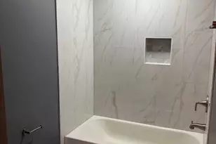 711 Woodhollow Ln, Buffalo Grove, IL 60089 - Photo 23