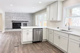 711 Woodhollow Ln, Buffalo Grove, IL 60089 - Photo 9