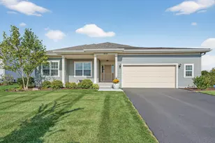 429 Fairway Ln, Sycamore, IL 60178 - Photo 1