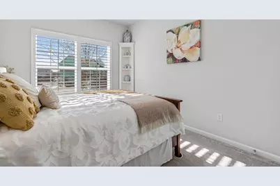 429 Fairway Lane, Sycamore, IL 60178 - Photo 17