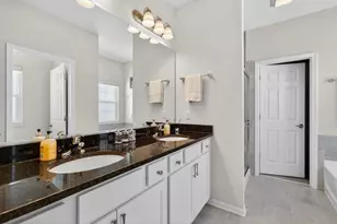 429 Fairway Ln, Sycamore, IL 60178 - Photo 15