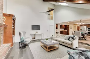 6240 Sleepy Hollow Ln, Lisle, IL 60532 - Photo 19