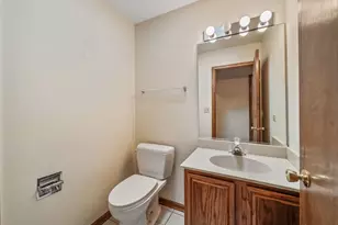 1775 Lakeview Dr, Wheeling, IL 60090 - Photo 7