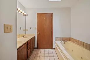 1775 Lakeview Dr, Wheeling, IL 60090 - Photo 11