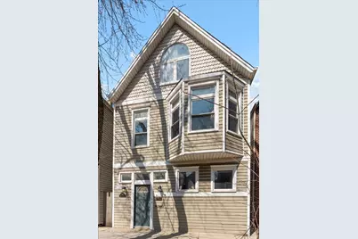 2156 W Belle Plaine Avenue, Chicago, IL 60618 - Photo 1