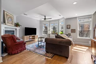 2156 W Belle Plaine Ave, Chicago, IL 60618 - Photo 3