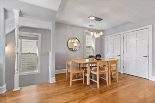 2156 W Belle Plaine Ave, Chicago, IL 60618 - Photo 7