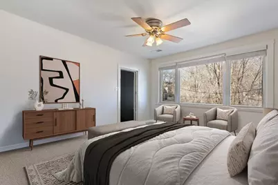 2156 W Belle Plaine Avenue, Chicago, IL 60618 - Photo 9