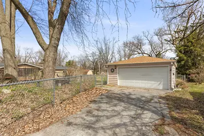 5905 Lee Avenue, Downers Grove, IL 60516 - Photo 3