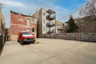 4718 N Central Park Ave, Chicago, IL 60625 - Photo 5