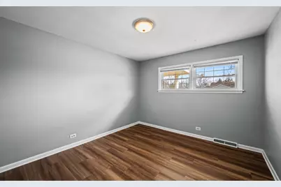 [Address not provided], Arlington Heights, IL 60005 - Photo 11