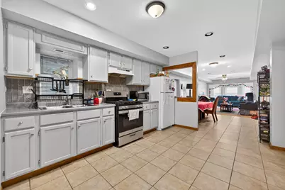 3115 N Oakley Avenue, Chicago, IL 60618 - Photo 33