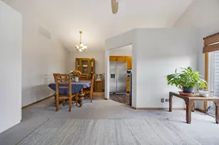 273 Doral Ct, Elk Grove Village, IL 60007 - Photo 7