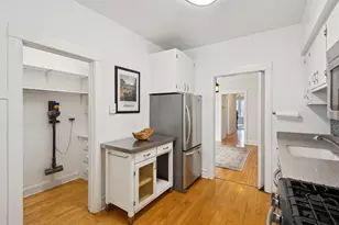 1467 W Catalpa Ave, Chicago, IL 60640 - Photo 13