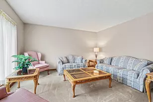 617 Misty Creek Dr, New Lenox, IL 60451 - Photo 5