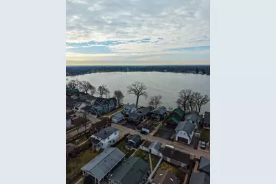 795 Oak Court, Crystal Lake, IL 60014 - Photo 73