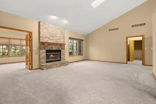 30338 Pebble Beach Cir, Genoa, IL 60135 - Photo 9