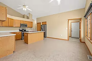30338 Pebble Beach Cir, Genoa, IL 60135 - Photo 15