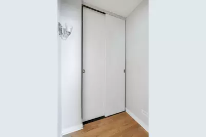 253 E Delaware Place #22B, Chicago, IL 60611 - Photo 9
