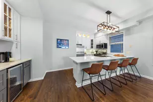 3736 N Janssen Ave, Chicago, IL 60613 - Photo 9