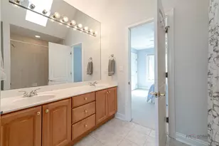 2059 Broadmoor Ln, Vernon Hills, IL 60061 - Photo 23